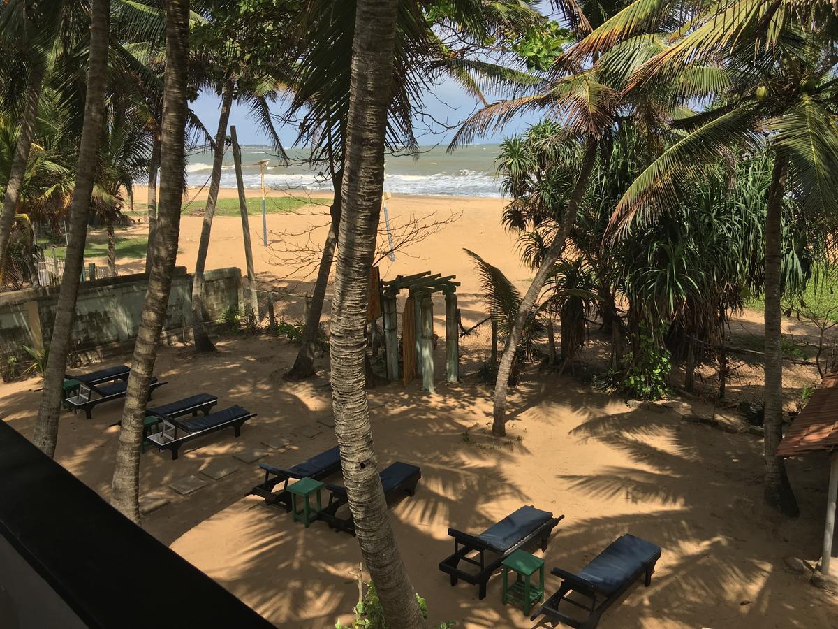 Dephani Beach Hotel Negombo Exterior foto
