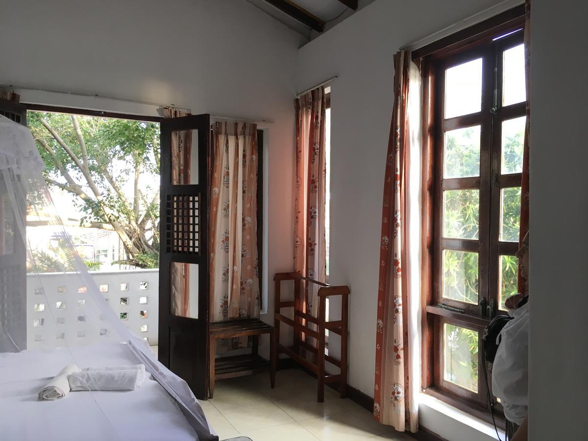Dephani Beach Hotel Negombo Exterior foto